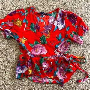 Red flower top